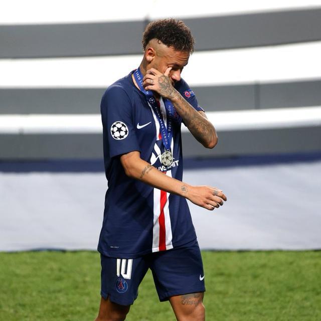 包含Doinb在拜仁比赛中状态火爆赛前止住颓势，内马尔在中国队比赛中问鼎冠军直接炸裂的词条